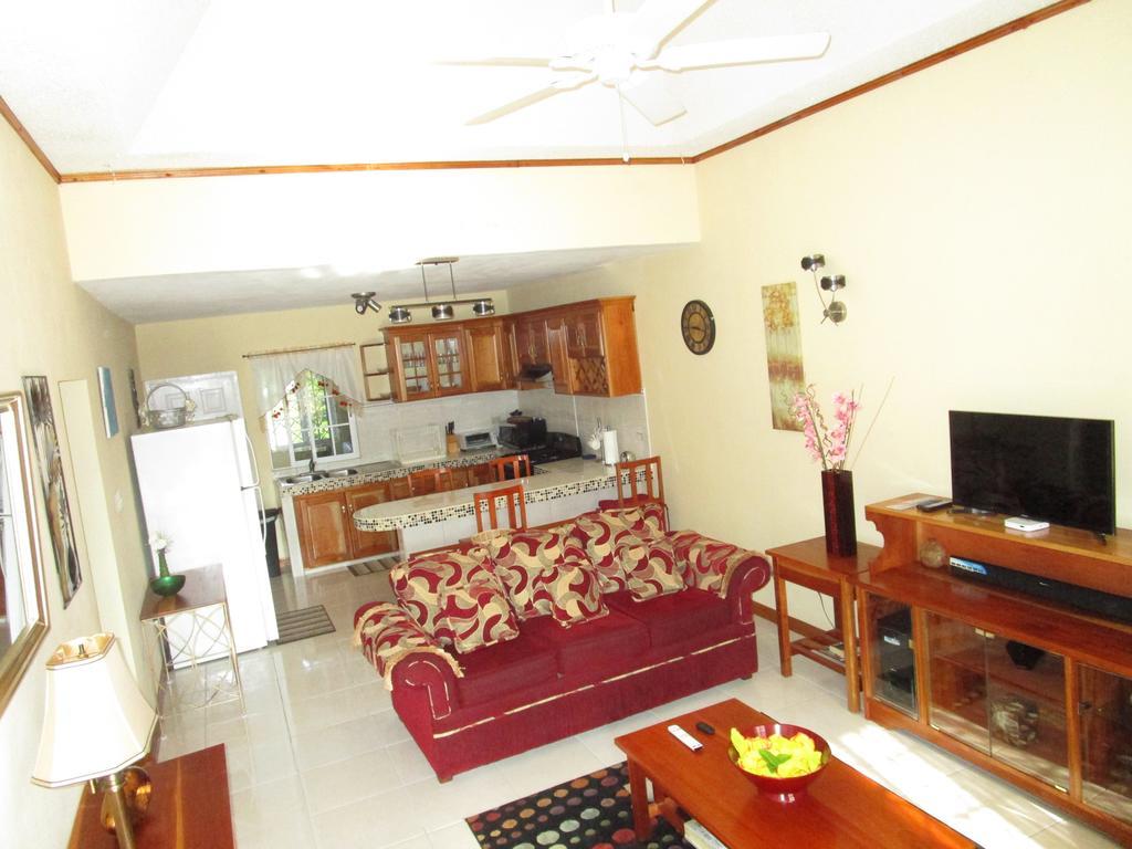The Residence Portmore Apartments Eksteriør bilde